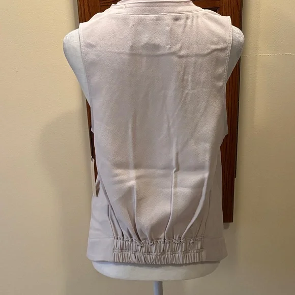 NWT Brochu Walker Soft Cream V-neck Top - Size Small - Picture 6 of 15